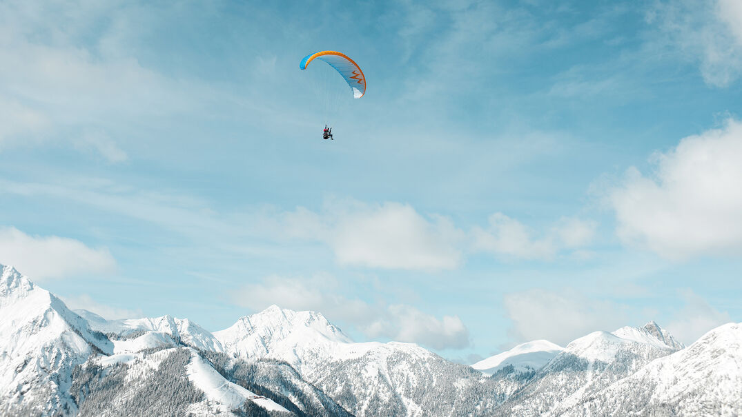 Winterlandschaft und den Achensee von oben genießen.