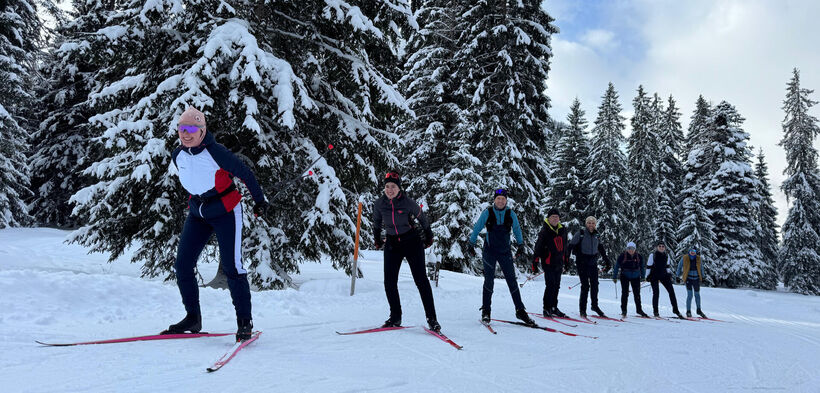 Photo of a cross-country skiing group in Pertisau at Achensee.