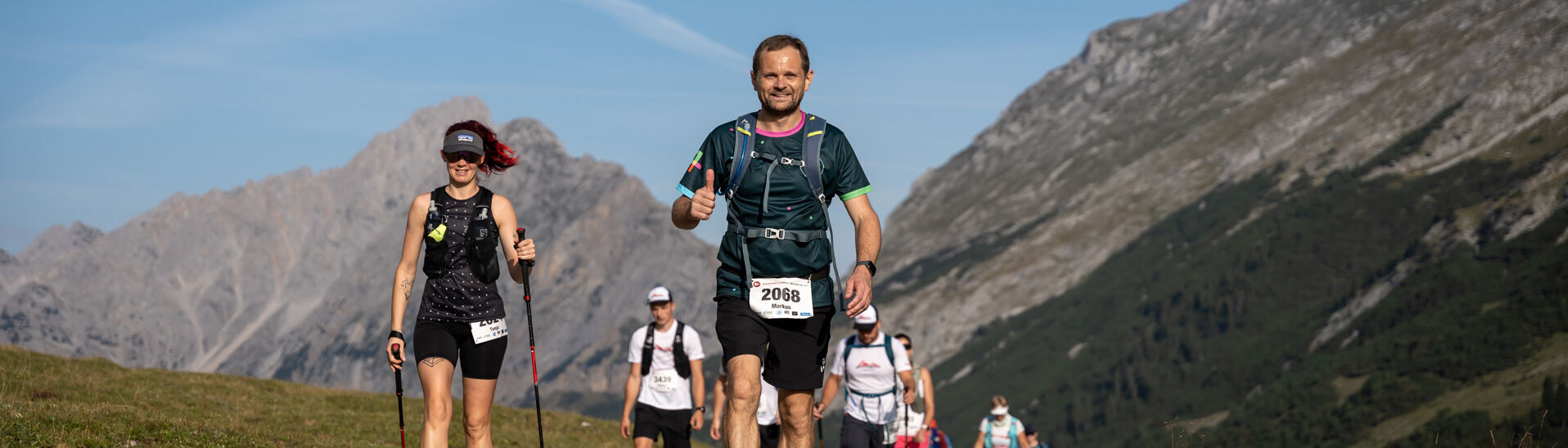 The participants on the event route of the legendary Karwendelmarsch 2024 in glorious weather.