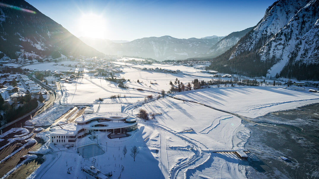 Am Südufer des Achensees liegt das Dorf Maurach, wo man auch im Winter vieles erleben kann.