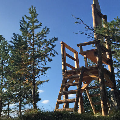 Der hölzerner Thron, welcher sich bei der Kaiser Maximilian Rast befindet, ermöglicht einen wunderschönen Ausblick.