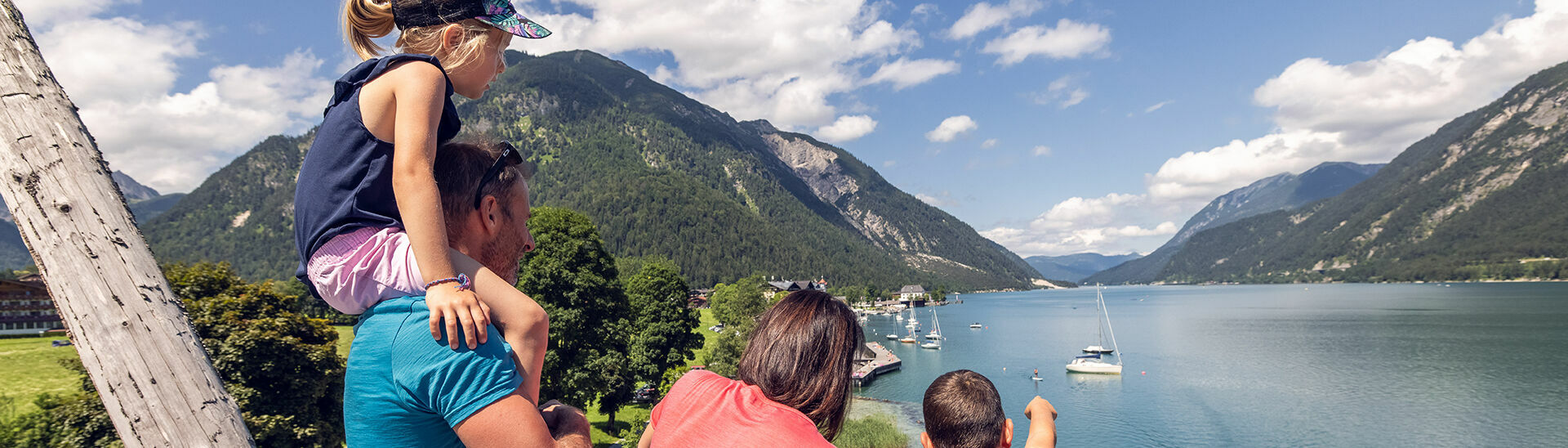 At 14 metres high, the viewing platform in Pertisau am Achensee is a highlight in the region and a popular attraction for families.