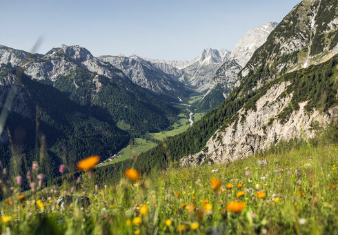 The view over the Karwendel mountains is a delight for nature loving explorers.