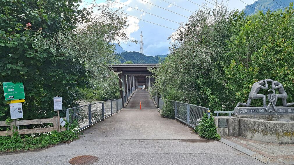 Rotholzer Laufrunde - die Route führt durch diese Straßenunterführung