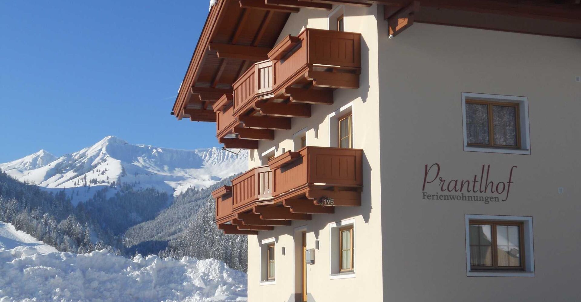 Prantlhof - Hausansicht Winter 1