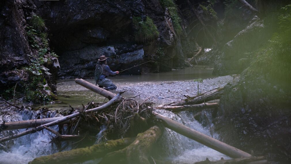 Logo Fliegenfischen mit Herz