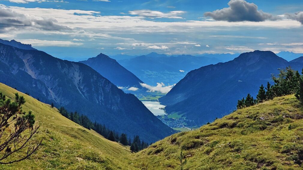 view from the top of the Montscheinspitze