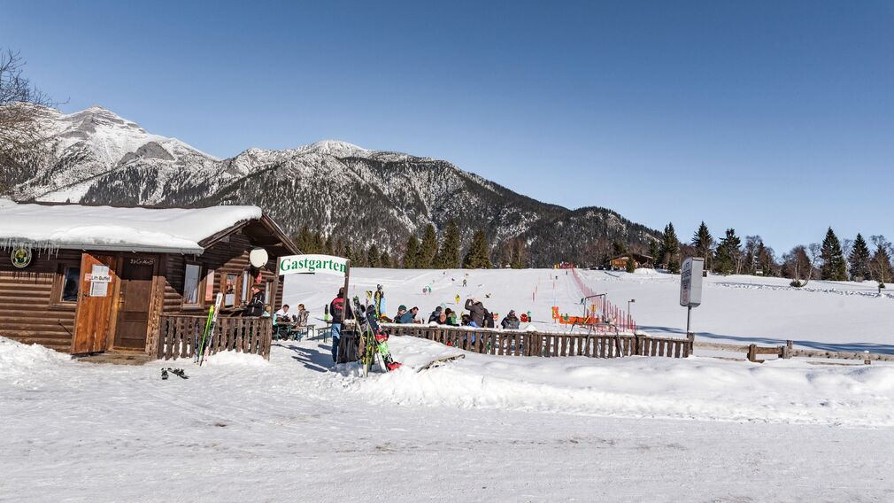 Hütte in Steinberg am Rofan - Aussicht zum Rofangebirge
