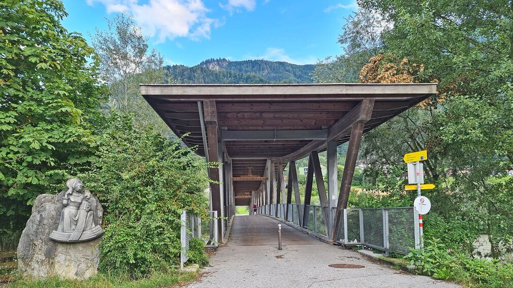 Rotholzer Laufrunde - die Route führt durch diese Straßenunterführung