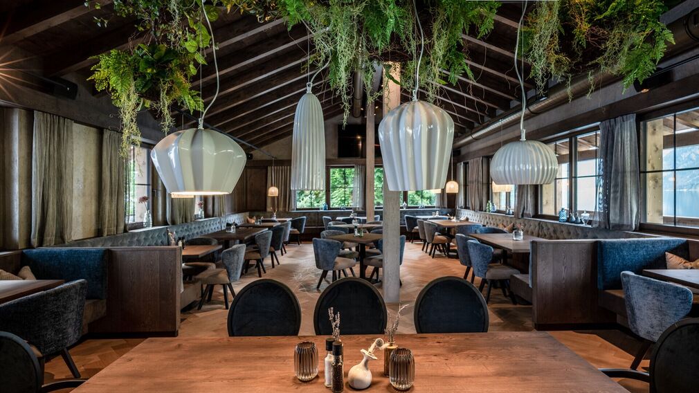 Scholastika SeeRestaurant mit großer Terrasse