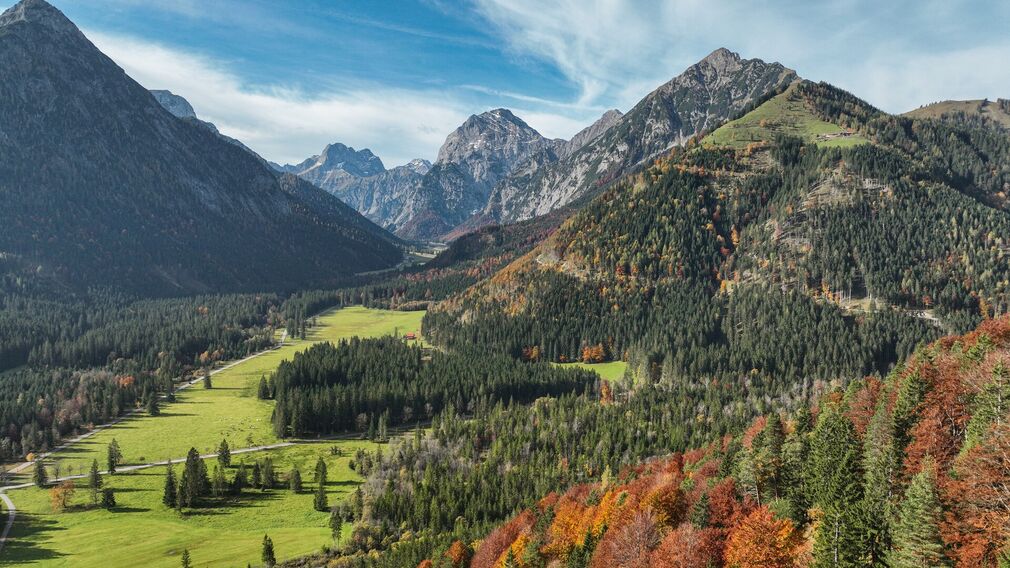 Alpengasthof Falzturn in the Falzthurntal in the Nature Park Karwendel