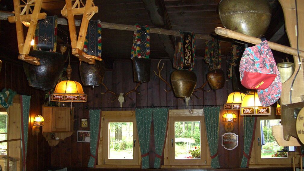 Alpengasthaus Pletzachalm in the Nature Park Karwendel in Pertisau