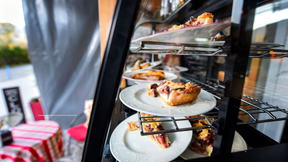 Kuchen und Kaffee gibt es immer.