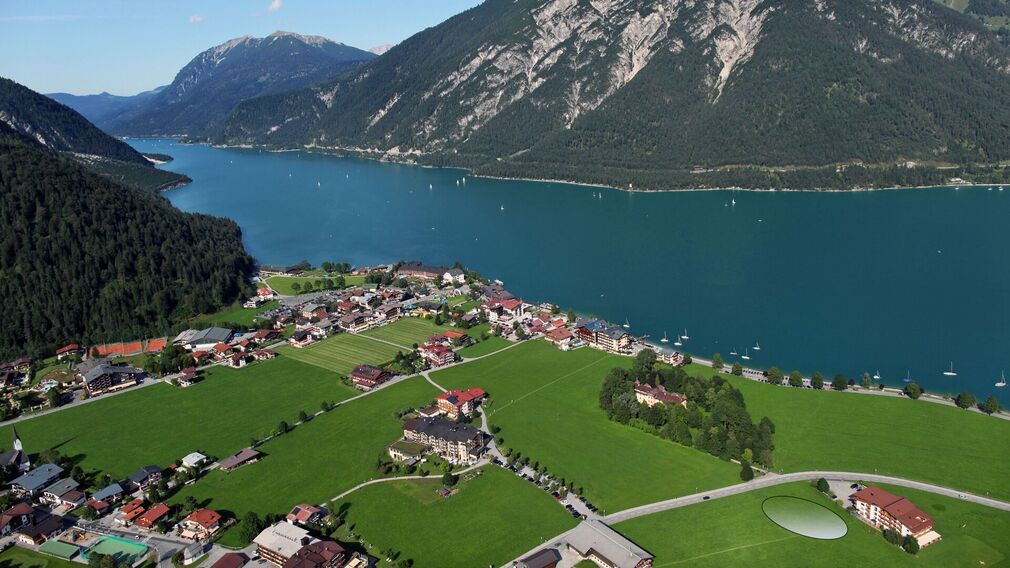Landeplatz für Paragleiter beim Hotel Bergland in Pertisau