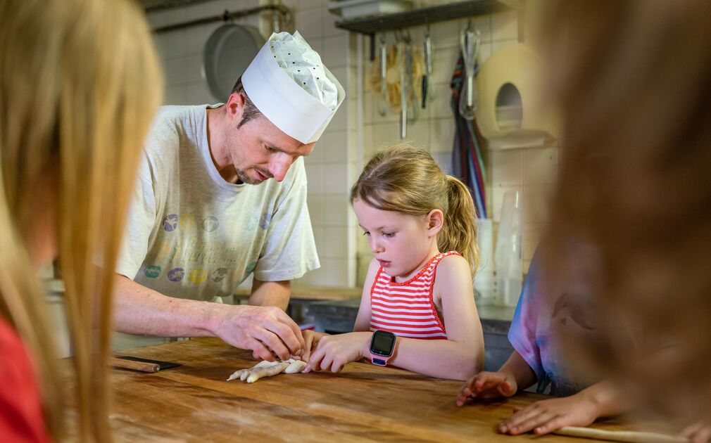 In der Backstube von Bäckermeister Alexander Adler