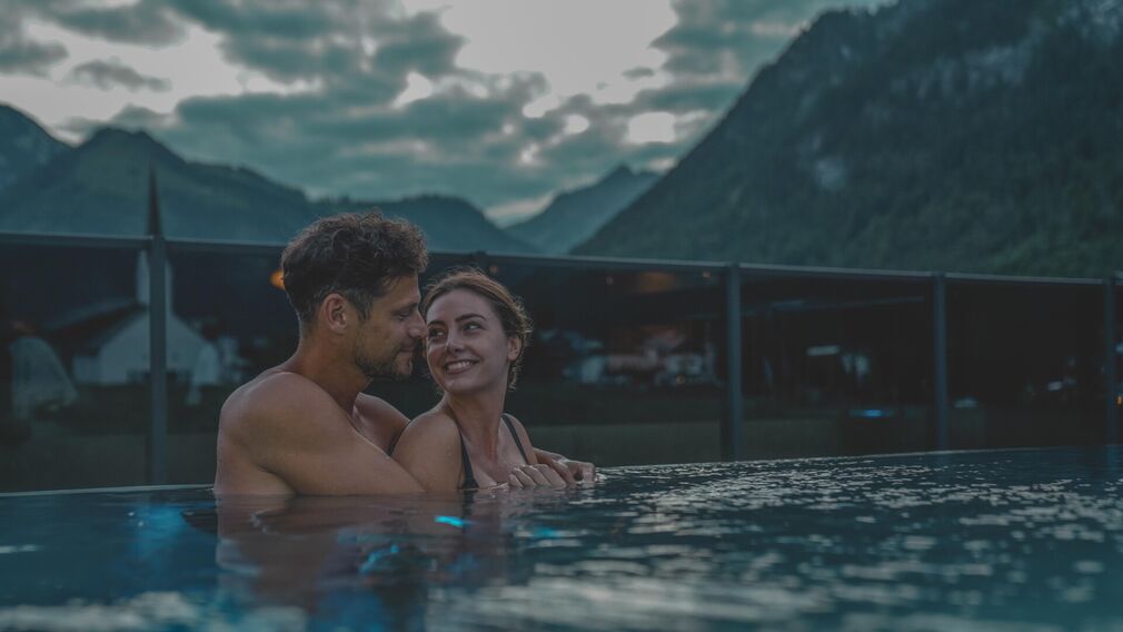 outdoor pool in the Garden Spa of the Hotel Wagnerhof
