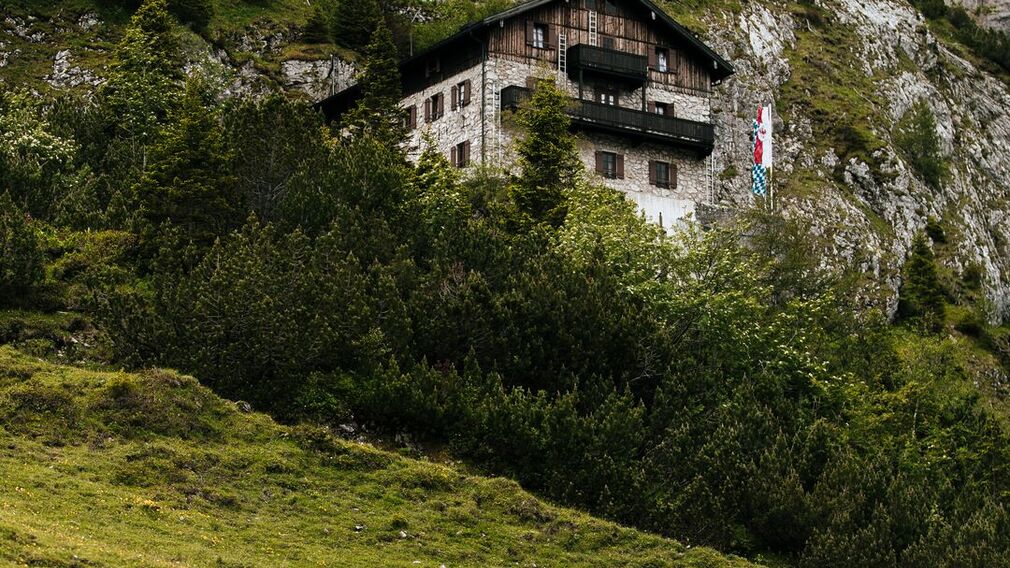 Blick zum Karwendelhaus