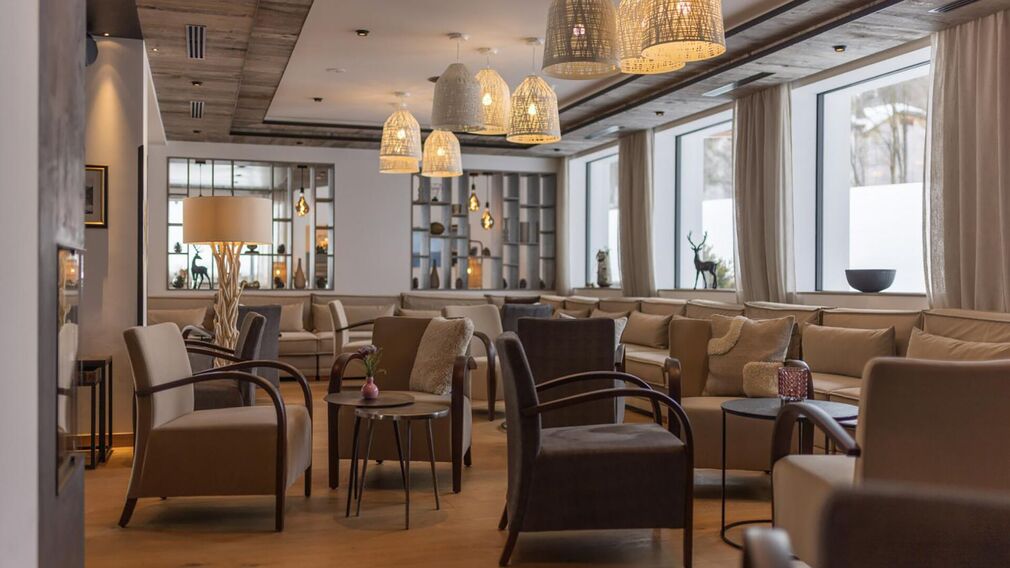 an ambience to linger - PostBar & Bistro