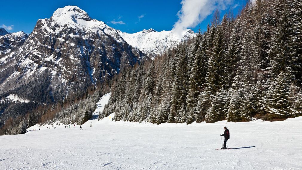 Zwölferkopf run in the ski area in Pertisau - upper part