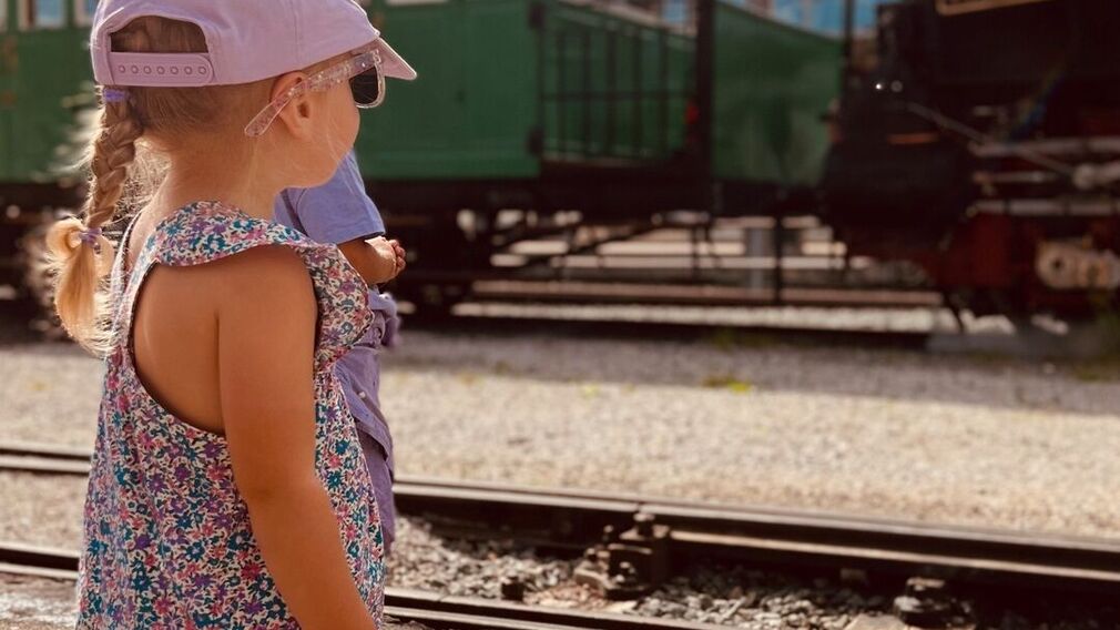 in Seespitz befindet sich zugleich die Schiffsanlegestelle und die Endstation der Achenseebahn