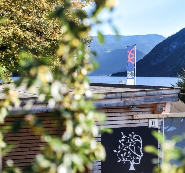 Kuchen und Kaffee gibt es immer.