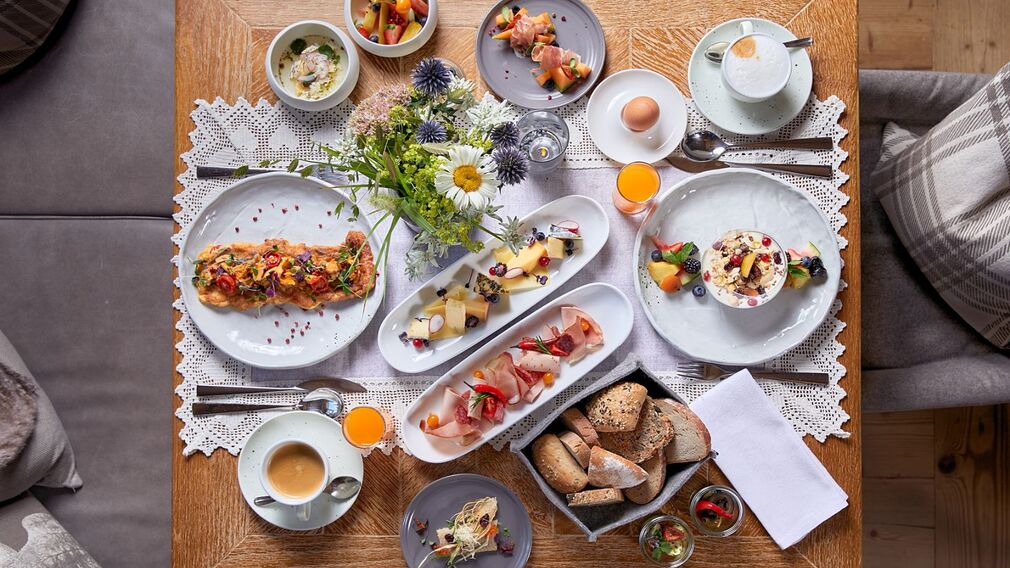 Hotel Central - Außenansicht im Sommer