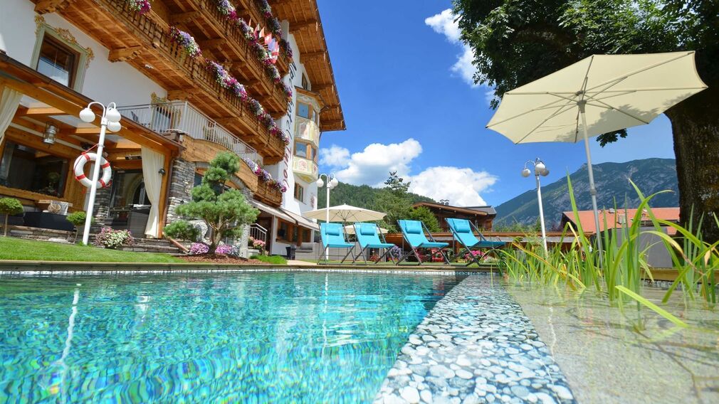 Hotel Tyrol - Außenansicht Sommer