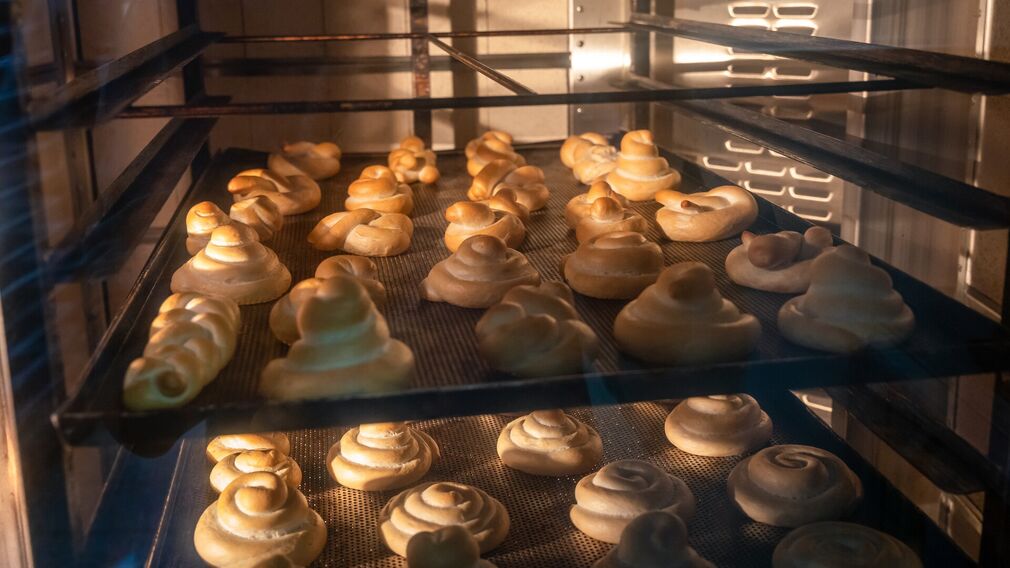 30 Brotsorten und über 130 Gebäcksorten bietet die Bäckerei Adler an