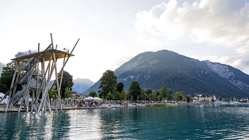 view of the viewing platform at the entrance to Pertisau