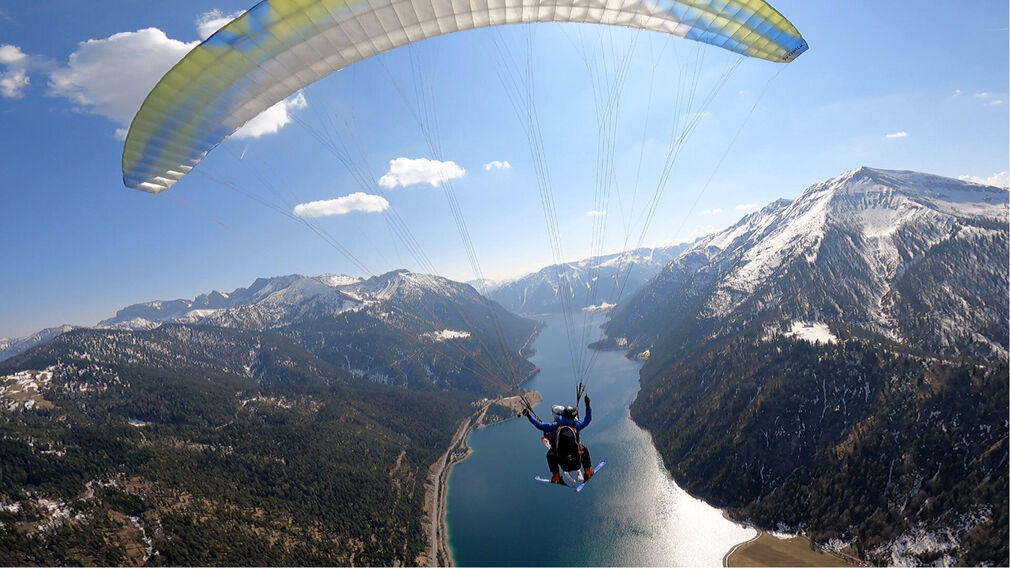 Tandemsprung mit Bernhard Reichegger von Paragliding Adventure Achensee