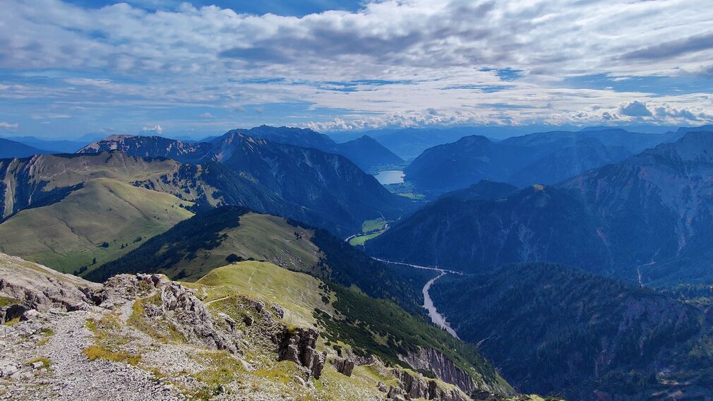 view from the top of the Montscheinspitze