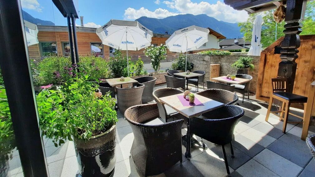 gemütliche Terrasse des Café Stressless