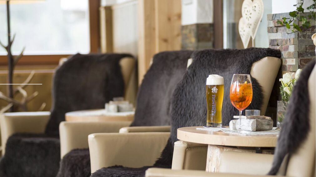 Langlaufstüberl terrace with a view of the Karwendel