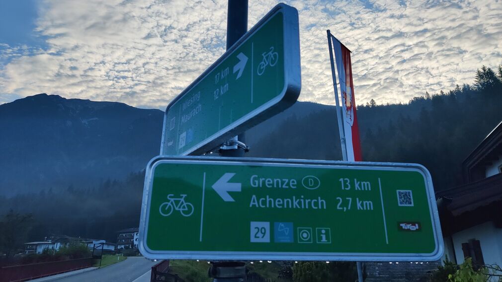 unterwegs am Achenseeradweg - Seeufer in Maurach