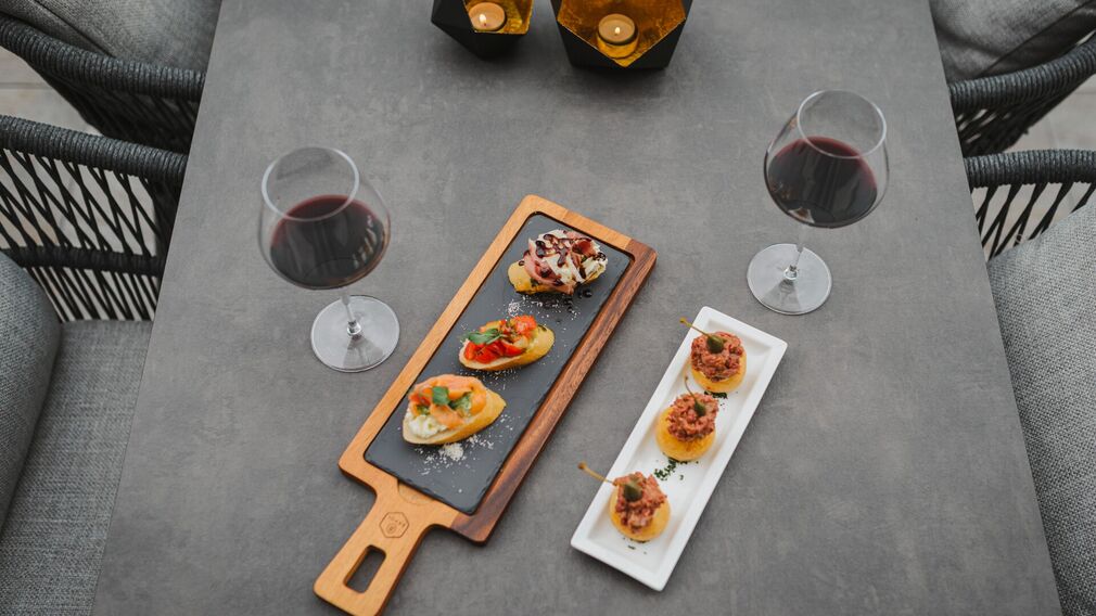 Cosy atmosphere at Hotel Acherl with good food.