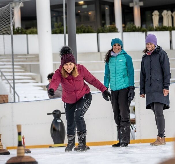 ice stock sports at the Atoll Achensee