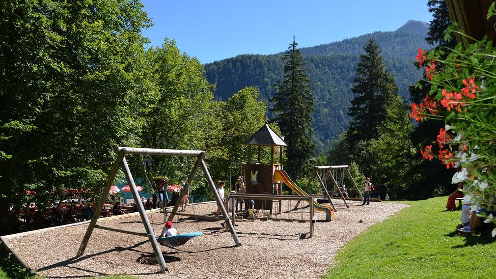 Blick vom Mariensteig auf die Gaisalm im März 2026