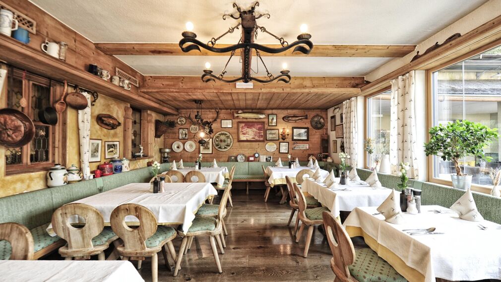 die urige Gaststube im Fischerwirt