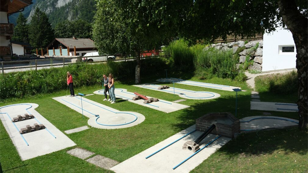 Minigolf in Maurach - individuell gestaltete Bahnen