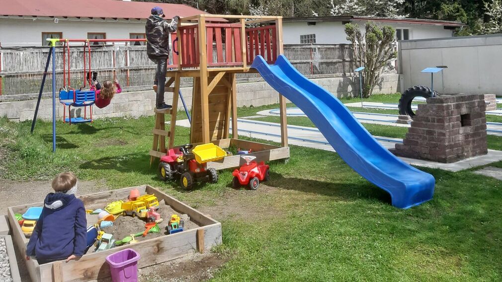 Minigolf in Maurach - individuell gestaltete Bahnen