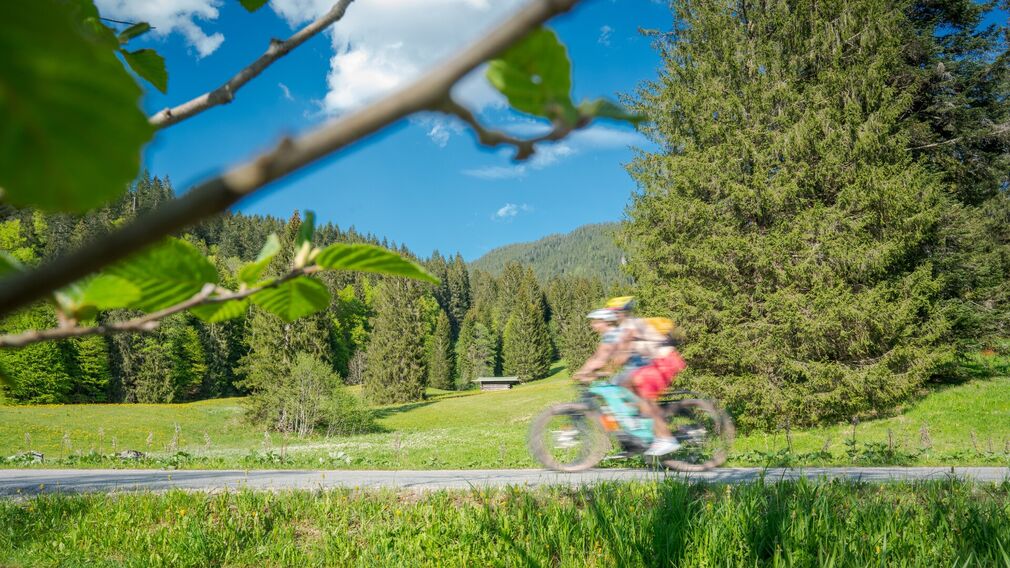 ausgedehnte E-Bike Rundtour von Steinberg am Rofan nach Kreuth (D)