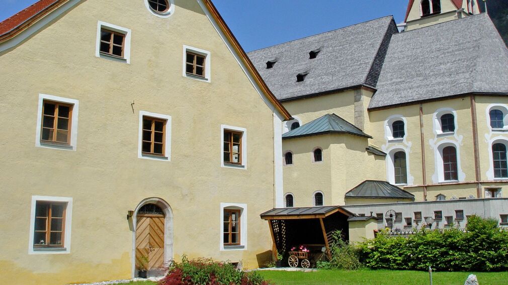 700 Jahre St. Notburga - Raum 6 im Notburga Museum