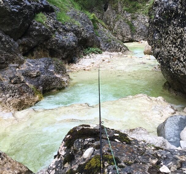 Logo Fliegenfischen mit Herz