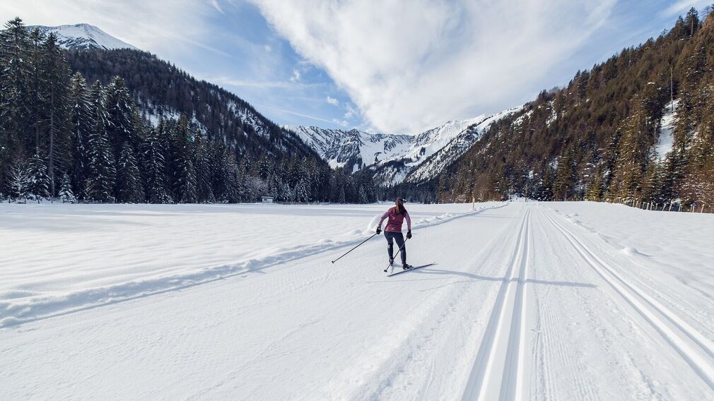 Auf der Seeloipe Oberautal in Achenkirch – klassisch und im Skating-Stil gespurt.