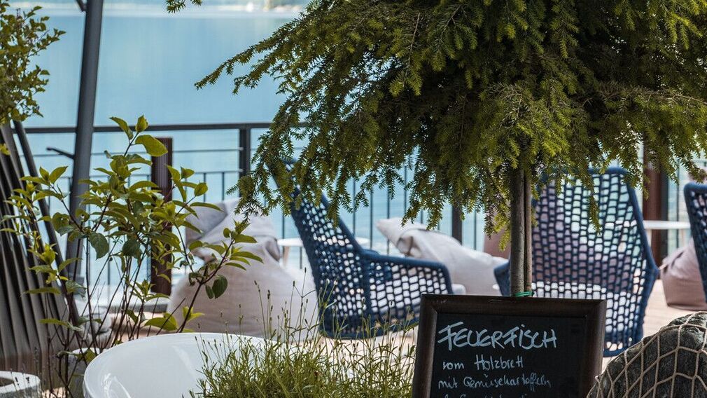 Scholastika SeeRestaurant mit großer Terrasse