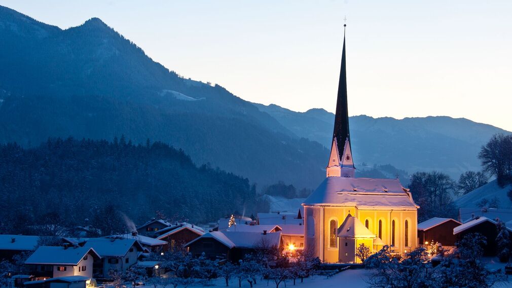 Wiesing - Blick zum Zentrum mit Kirche