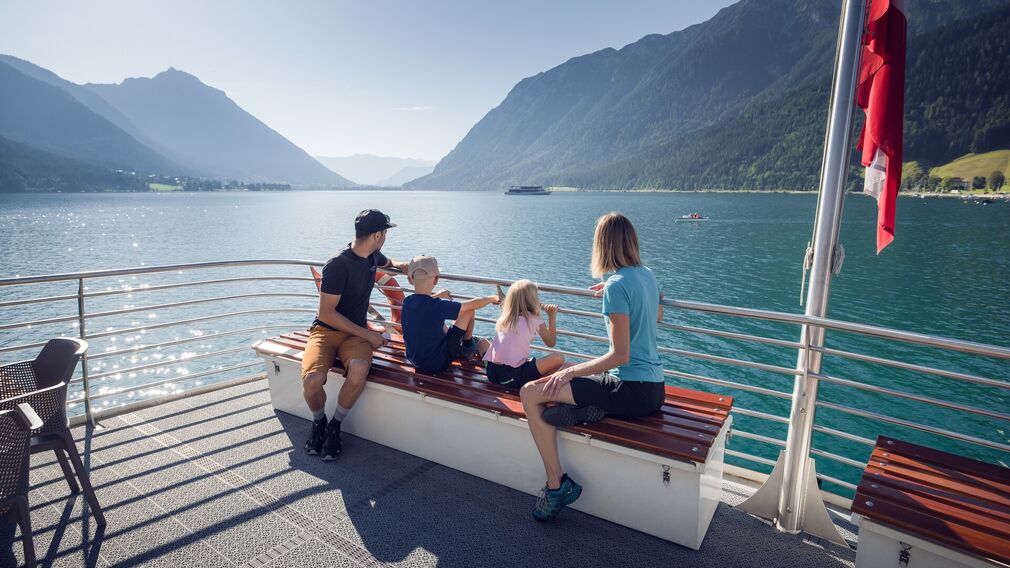 MS Stadt Innsbruck legt an in Achenkirch 