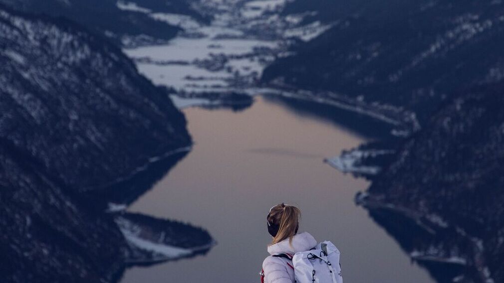 die Skitour zum Bärenkopf bietet atemberaubende Ausblicke zum Achensee und die Bergwelt rundherum