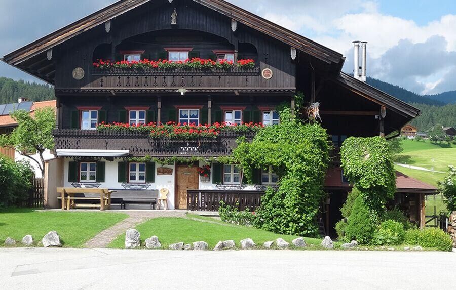 Kirchnerhof - Außenansicht Sommer