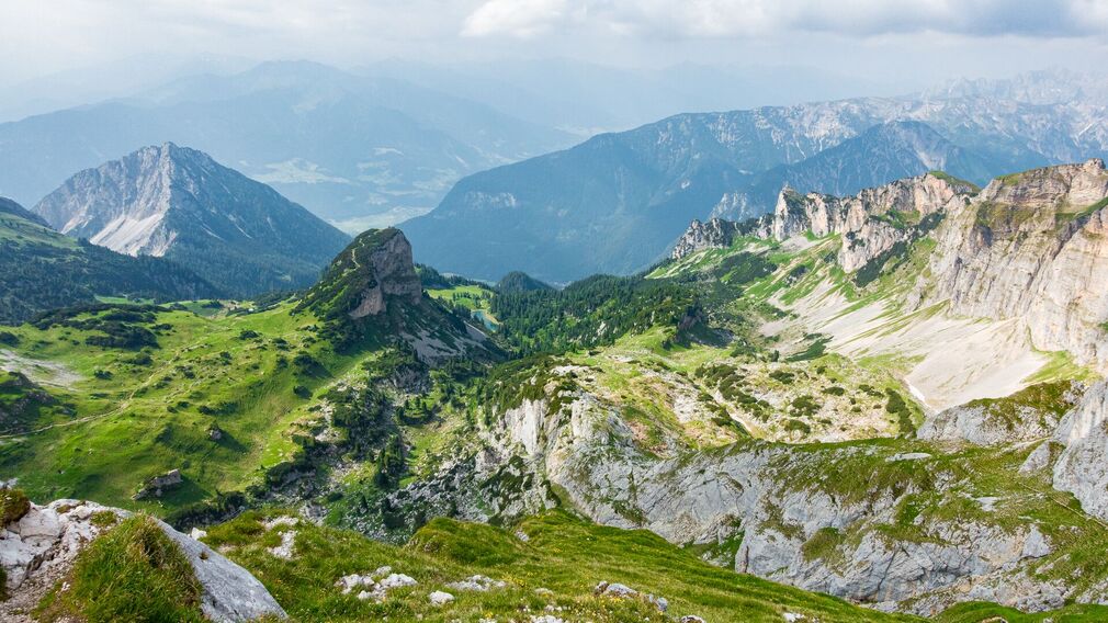 Der Klettersteig am Hochiss ist der letzte der 5 Steige und mit 2.299 Metern der höchste Gipfel im Rofangebirge.